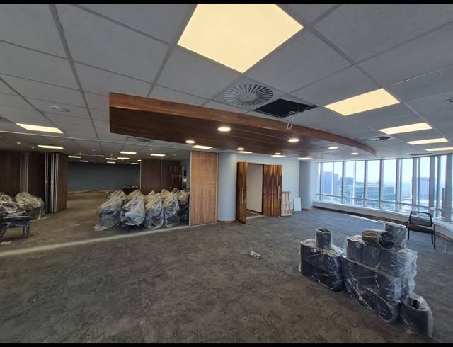 423M² OFFICE TO LET IN SANDTON CENTRAL